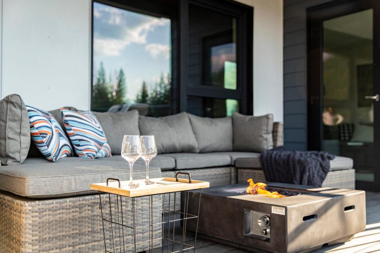 The Shred Shack - Stylish Holiday home Revelstoke