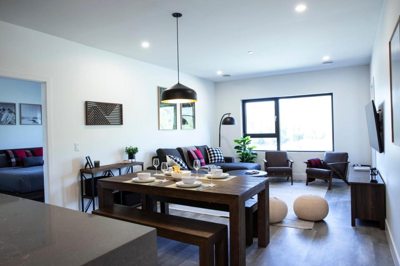 Selkirk Powder Dream - Cozy Apartment Revelstoke