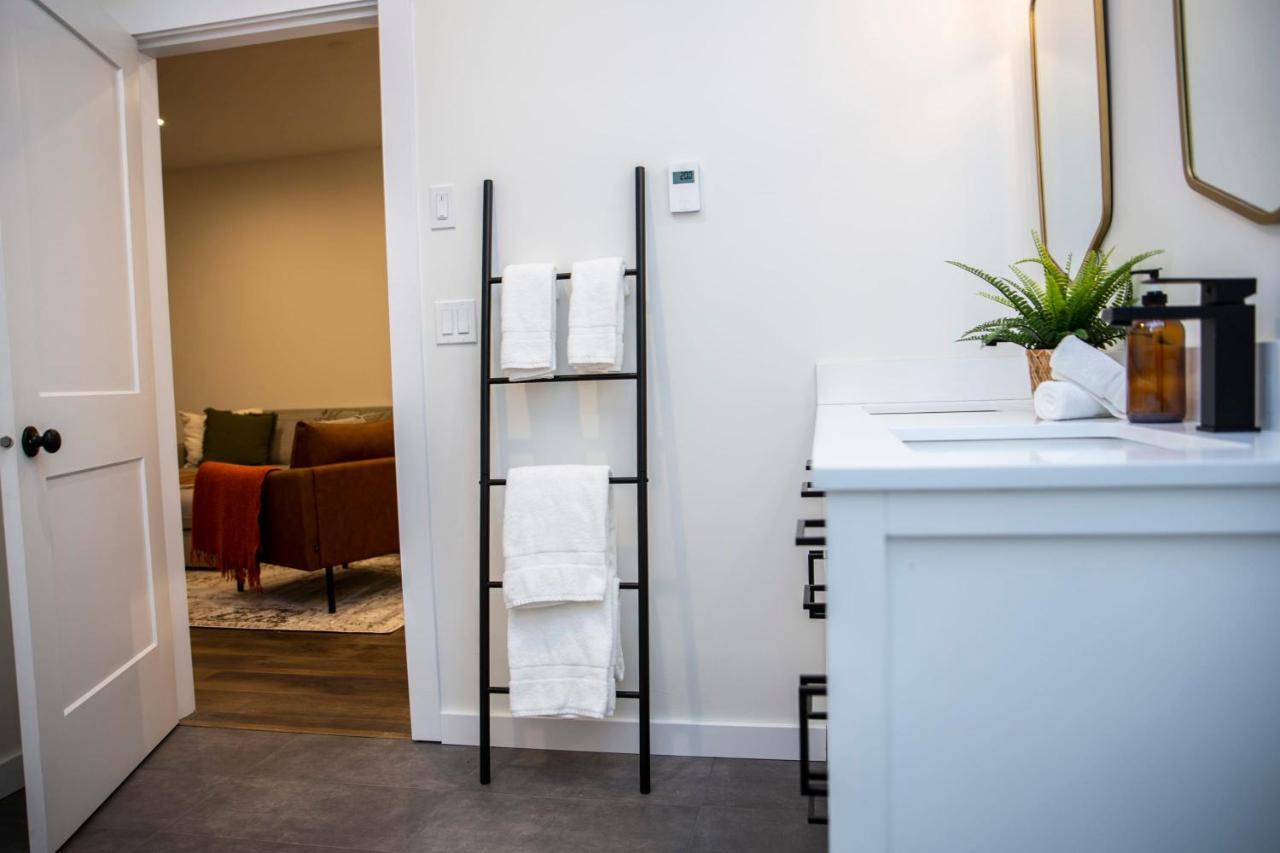 The Stellar - Cozy 2 Bedroom With Hot Tub *