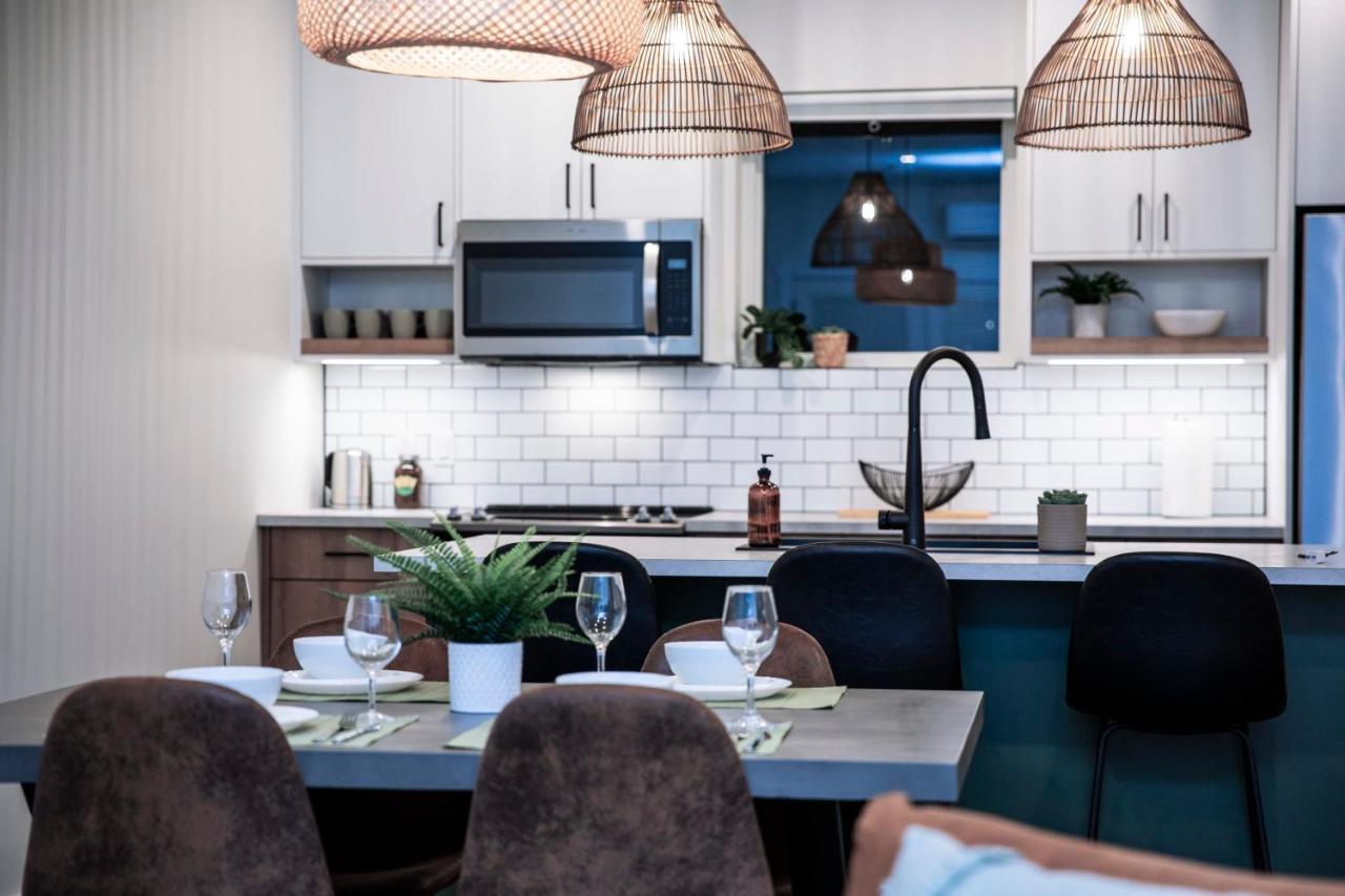 The Stellar - Cozy 2 Bedroom With Hot Tub *