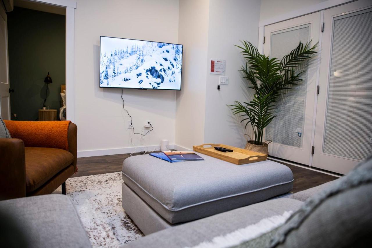 The Stellar - Cozy 2 Bedroom With Hot Tub *