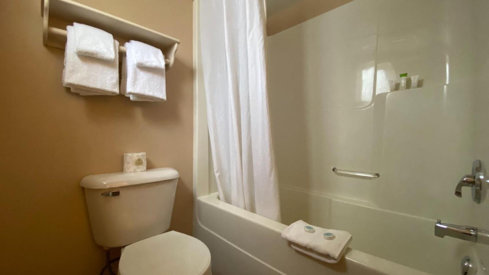Motel Revelstoke Lodge Revelstoke