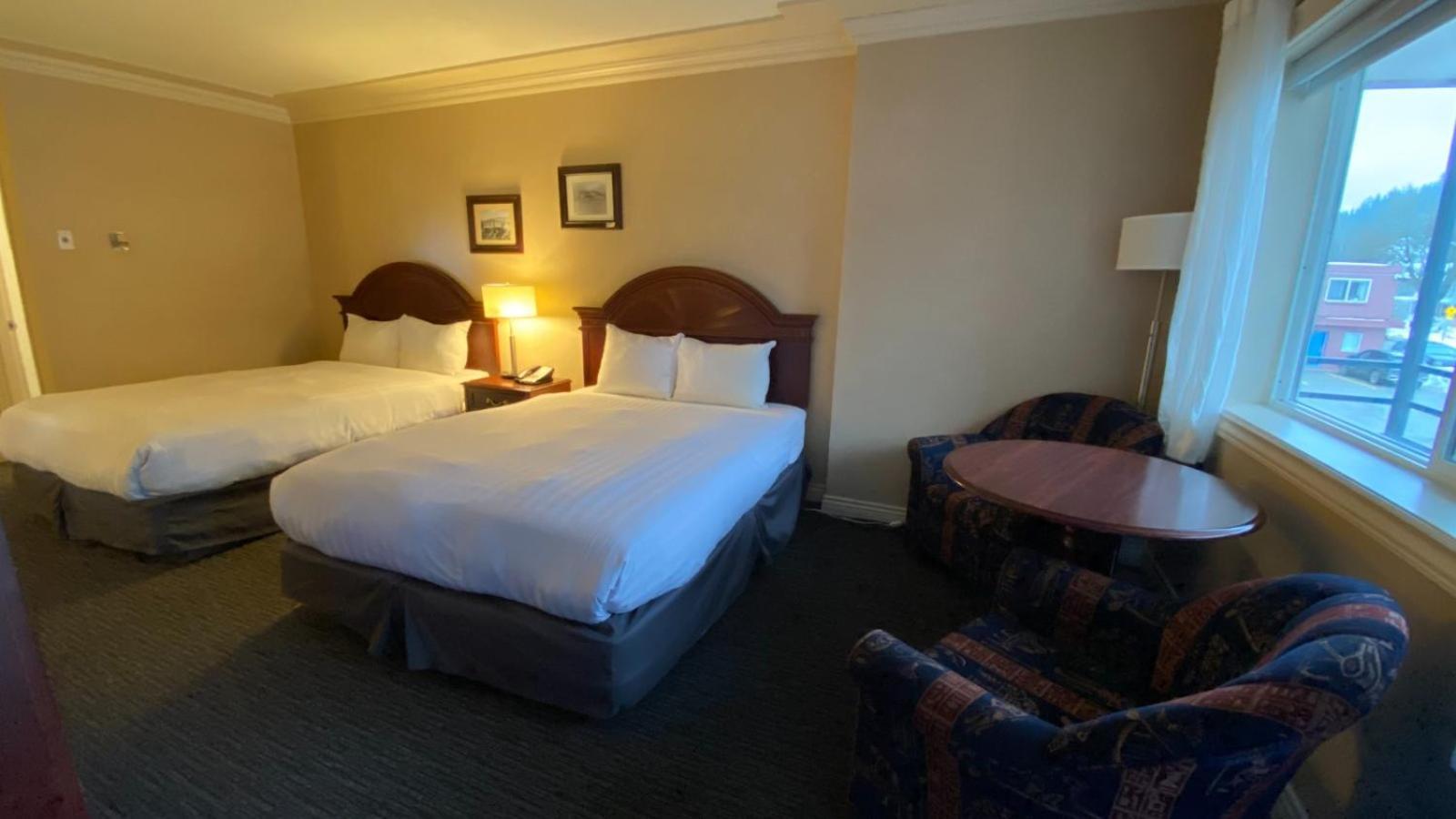 Motel Revelstoke Lodge