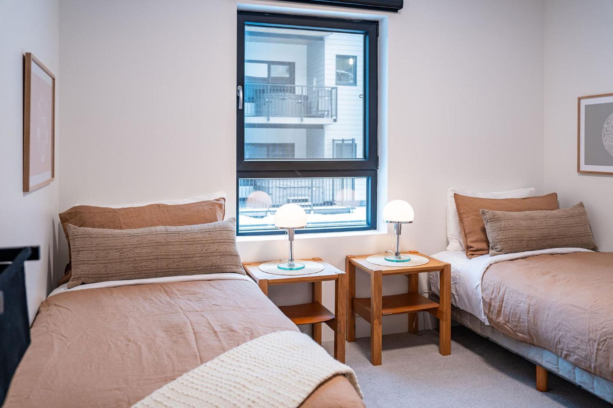 Holiday home Snow & Swing Getaway - Three Bedrooms With Hot Tub *