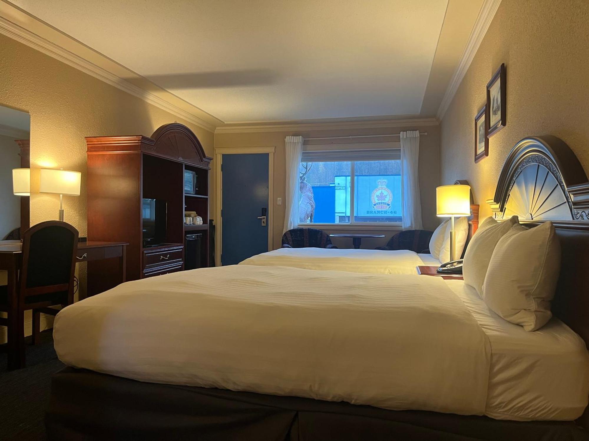 Revelstoke Lodge