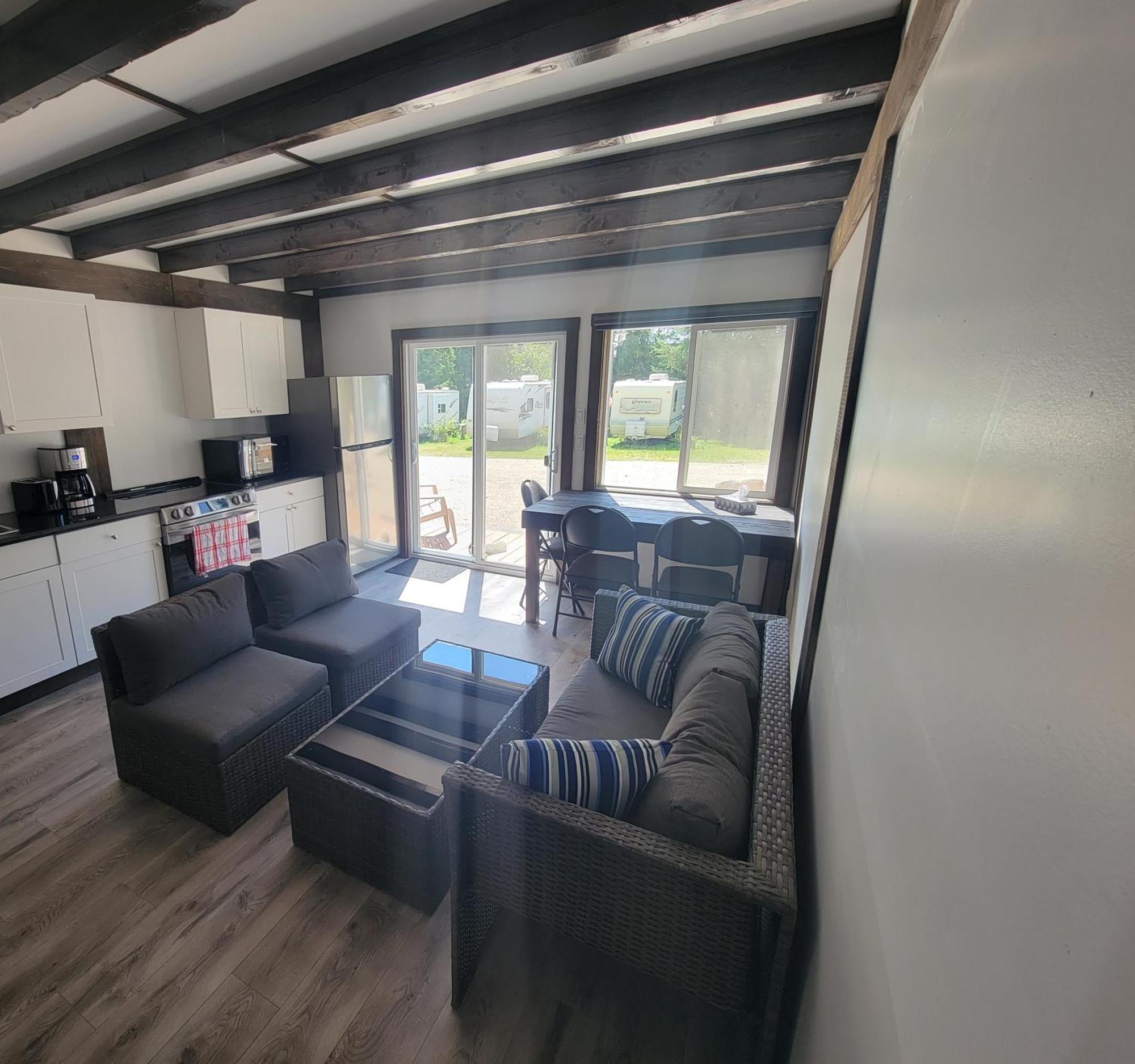 Noah's Ark 2* Revelstoke