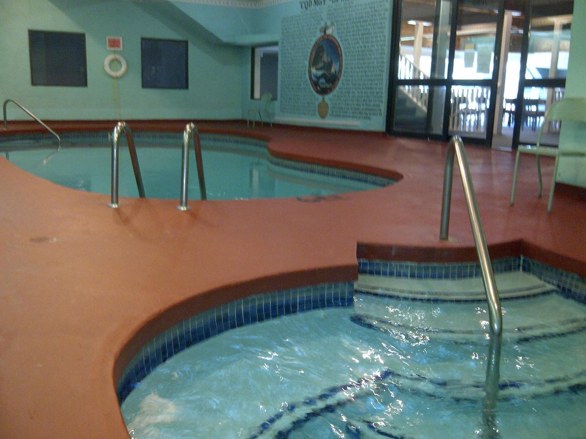 Three Valley Chateau Hotel 3*