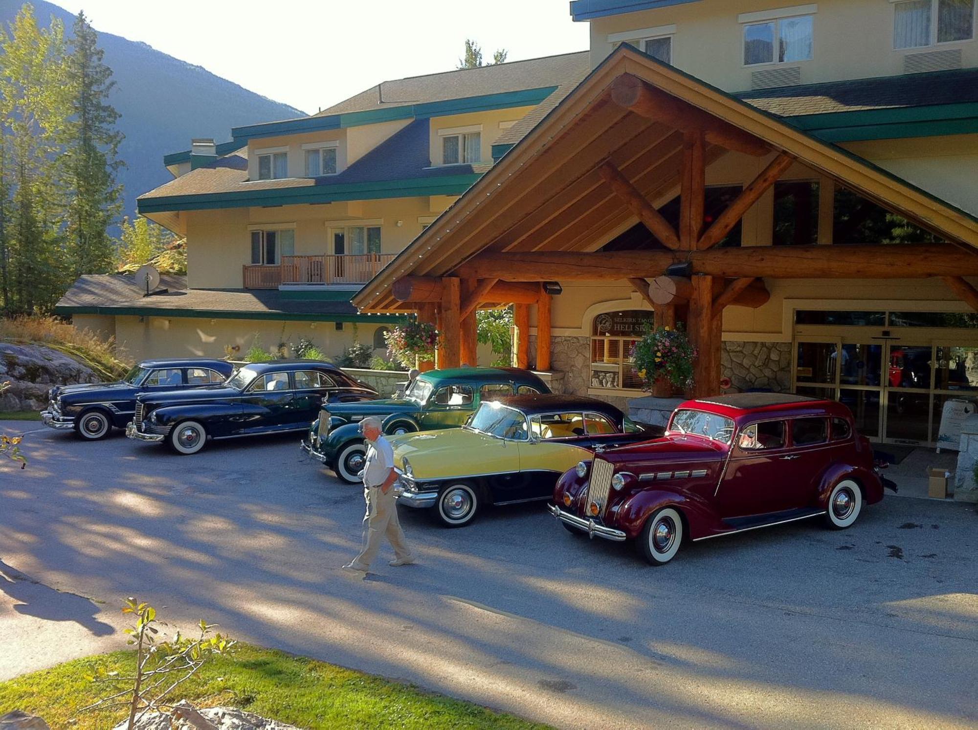 Coast Hillcrest Hotel 4*