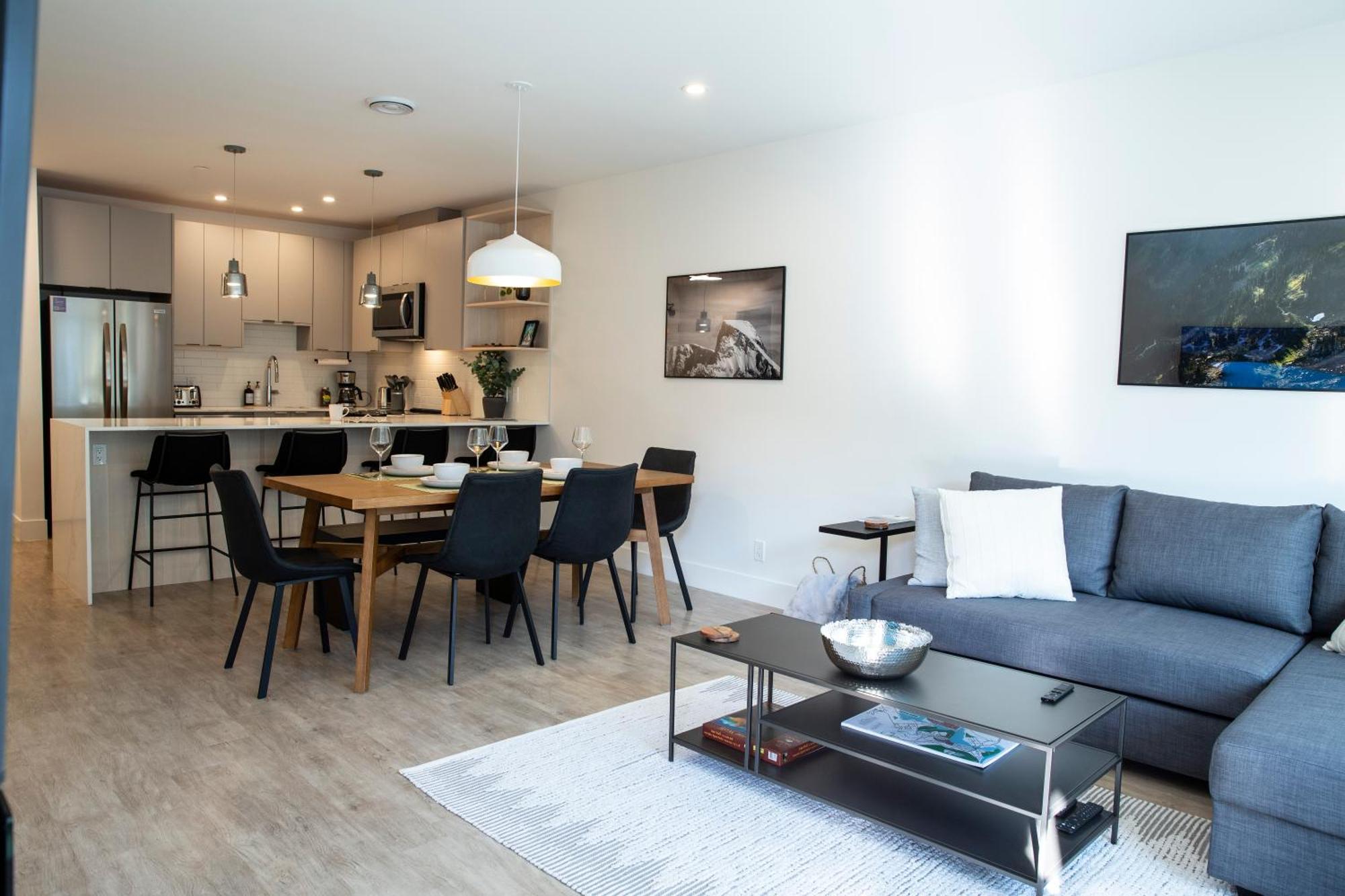 Apartment Birdies And Bears By Vacations Revelstoke