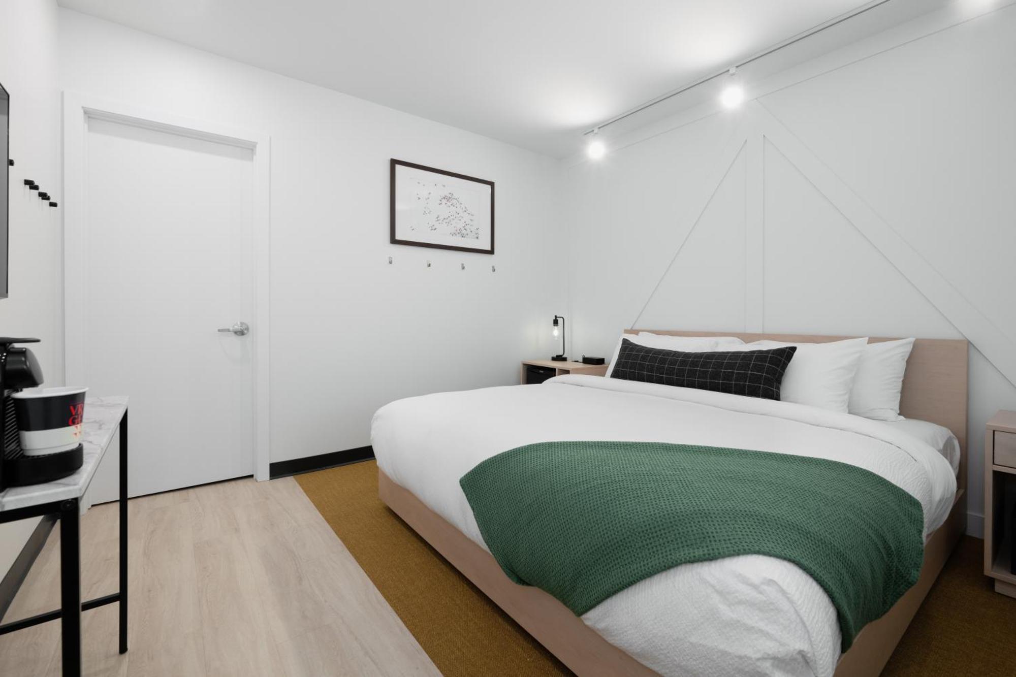 Vrge Hotel 3*