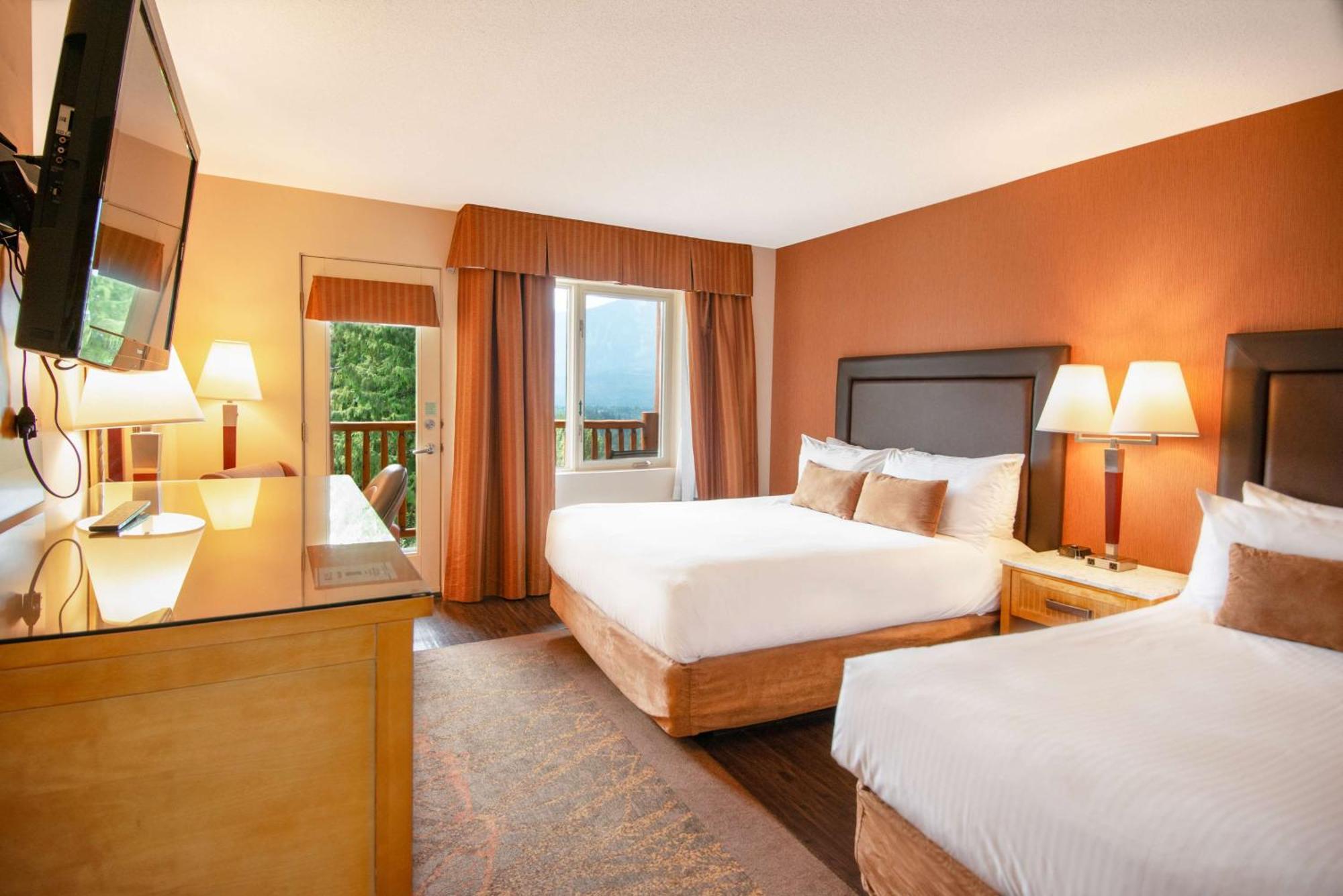 Coast Hillcrest 4*