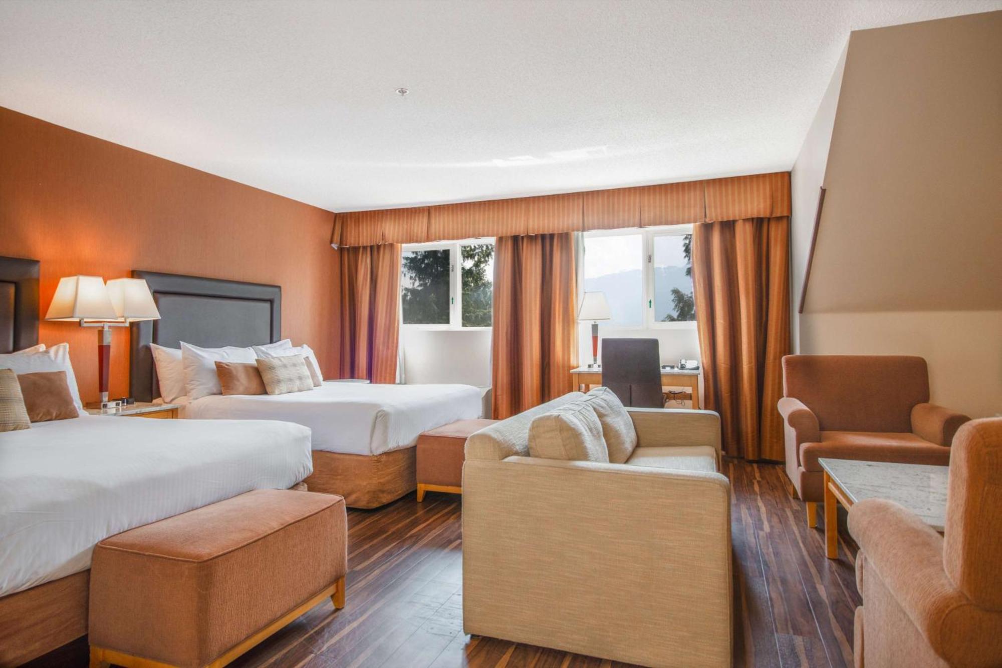 Hotel Coast Hillcrest 4*