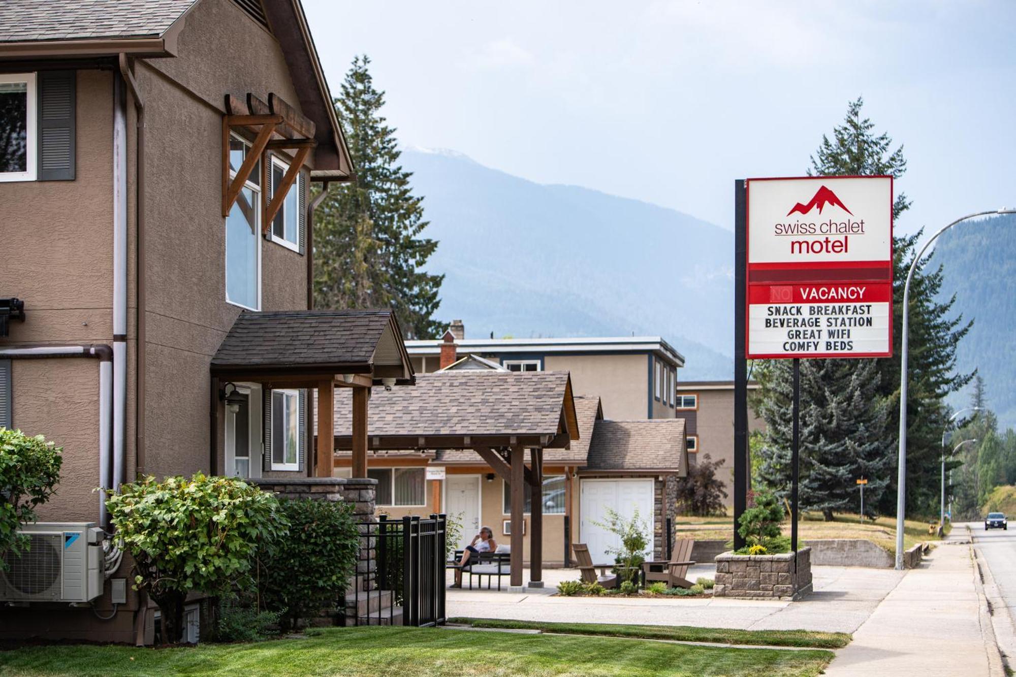 Swiss 3* Revelstoke