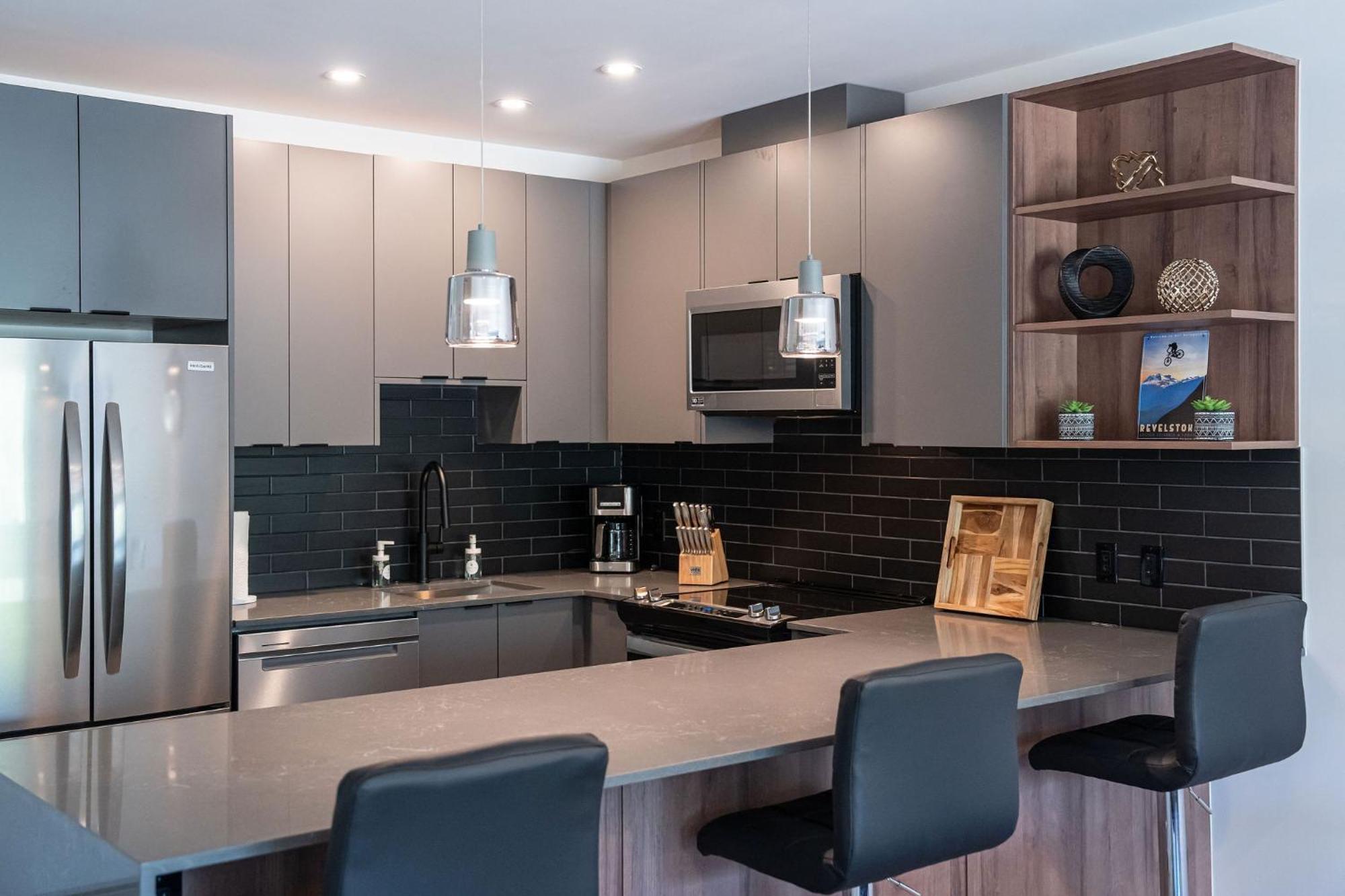 Alpine Haven By Vacations Apartment Revelstoke