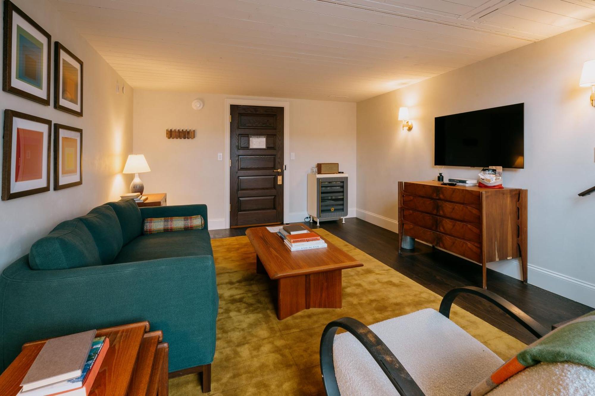 Eleven 4* Revelstoke