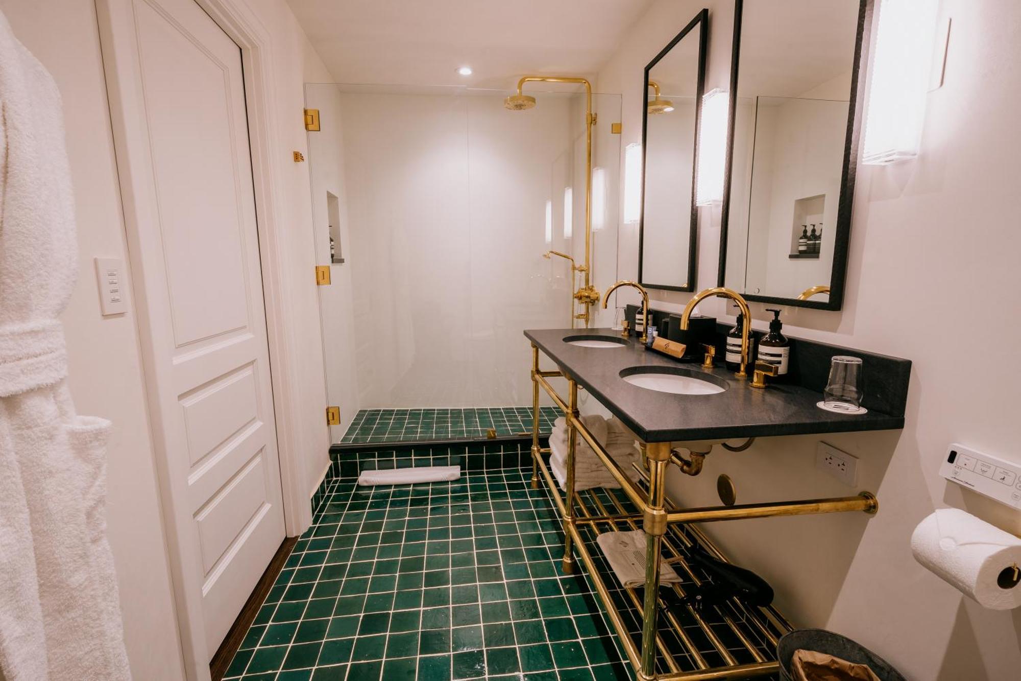Eleven Hotel Revelstoke