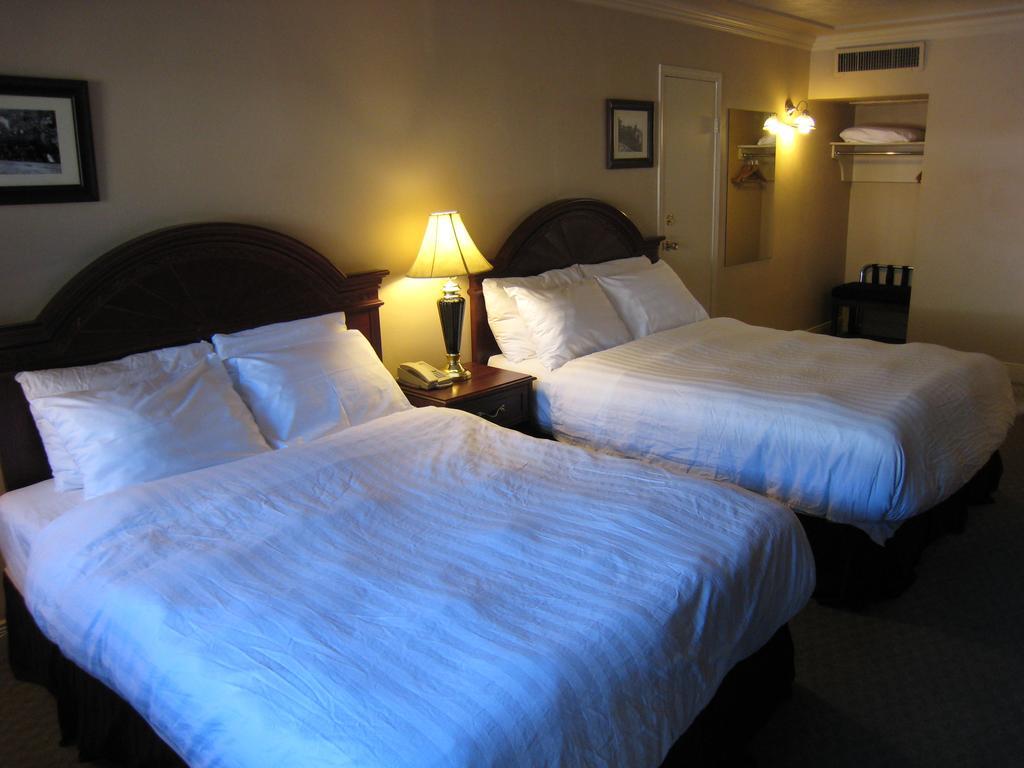 Revelstoke Lodge