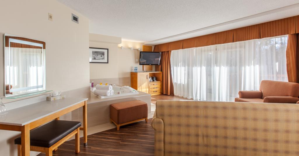 Hotel Coast Hillcrest 4*