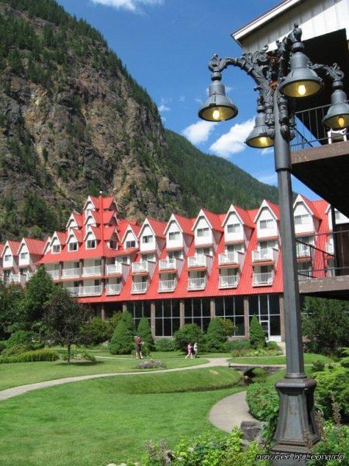 Three Valley Chateau 3*