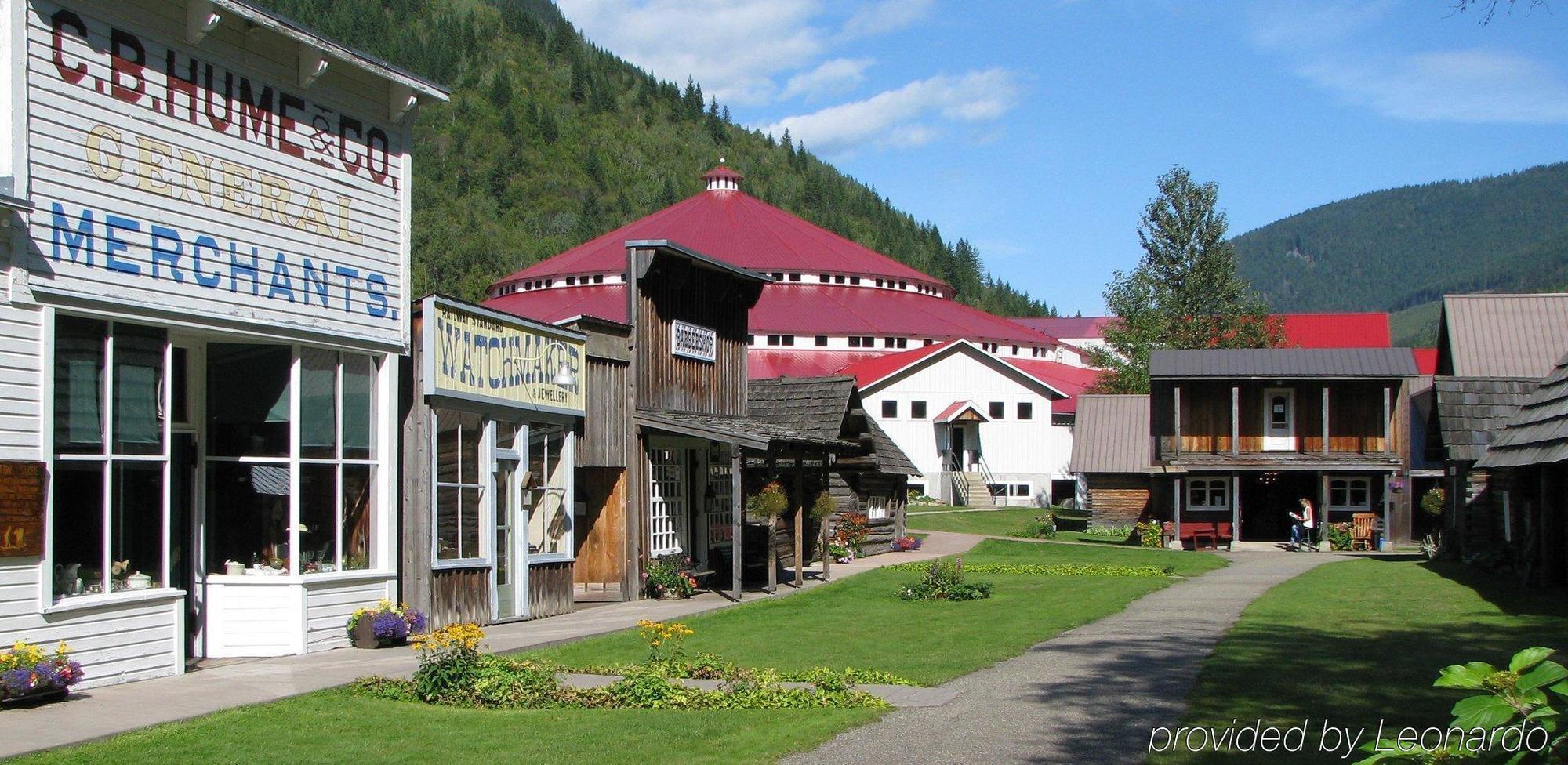 Three Valley Chateau Hotel Revelstoke
