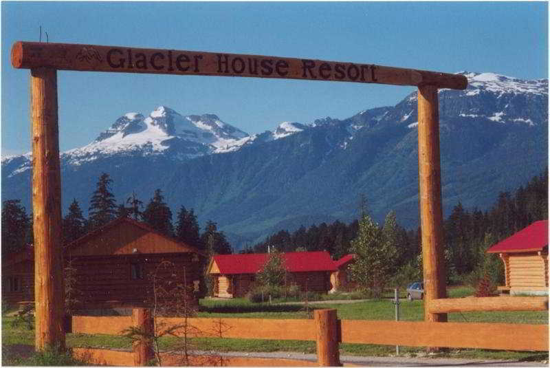 Resort Glacier House &