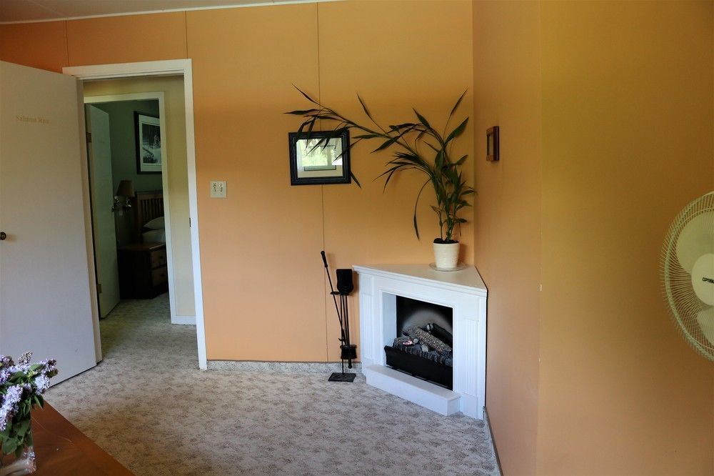 Mulvehill Creek Wilderness And Wedding Chapel 5*