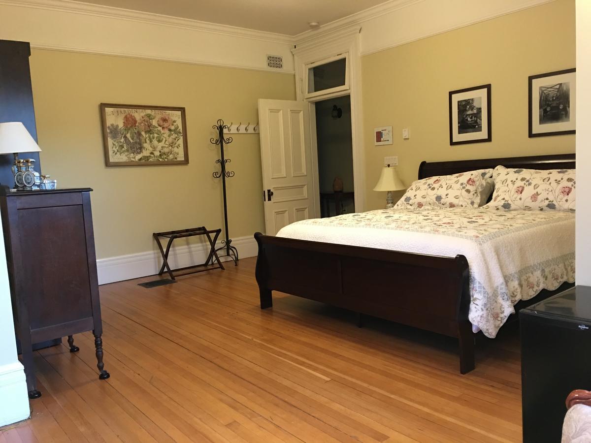 Bed & Breakfast Mccarty House Revelstoke