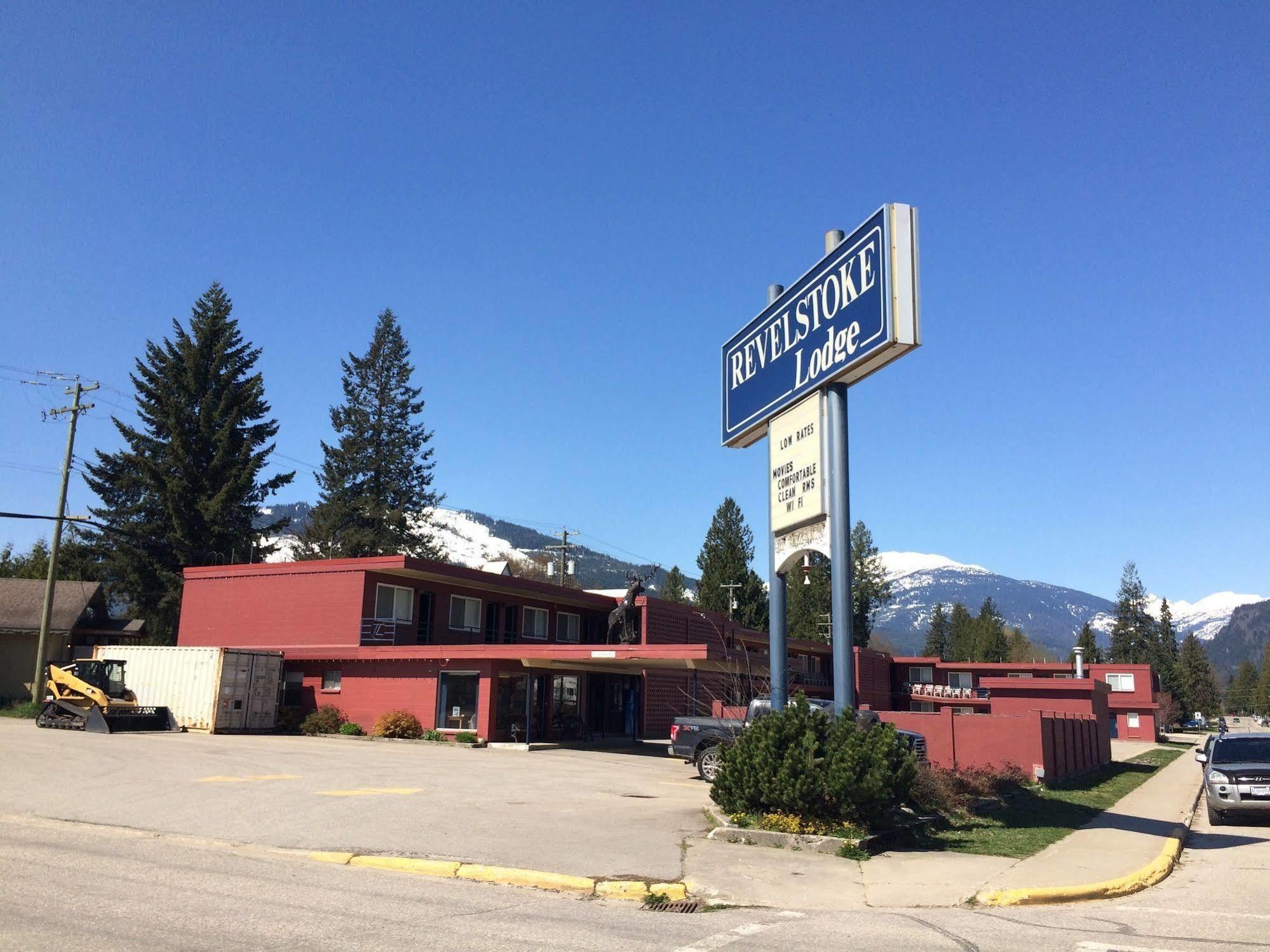 Revelstoke Lodge