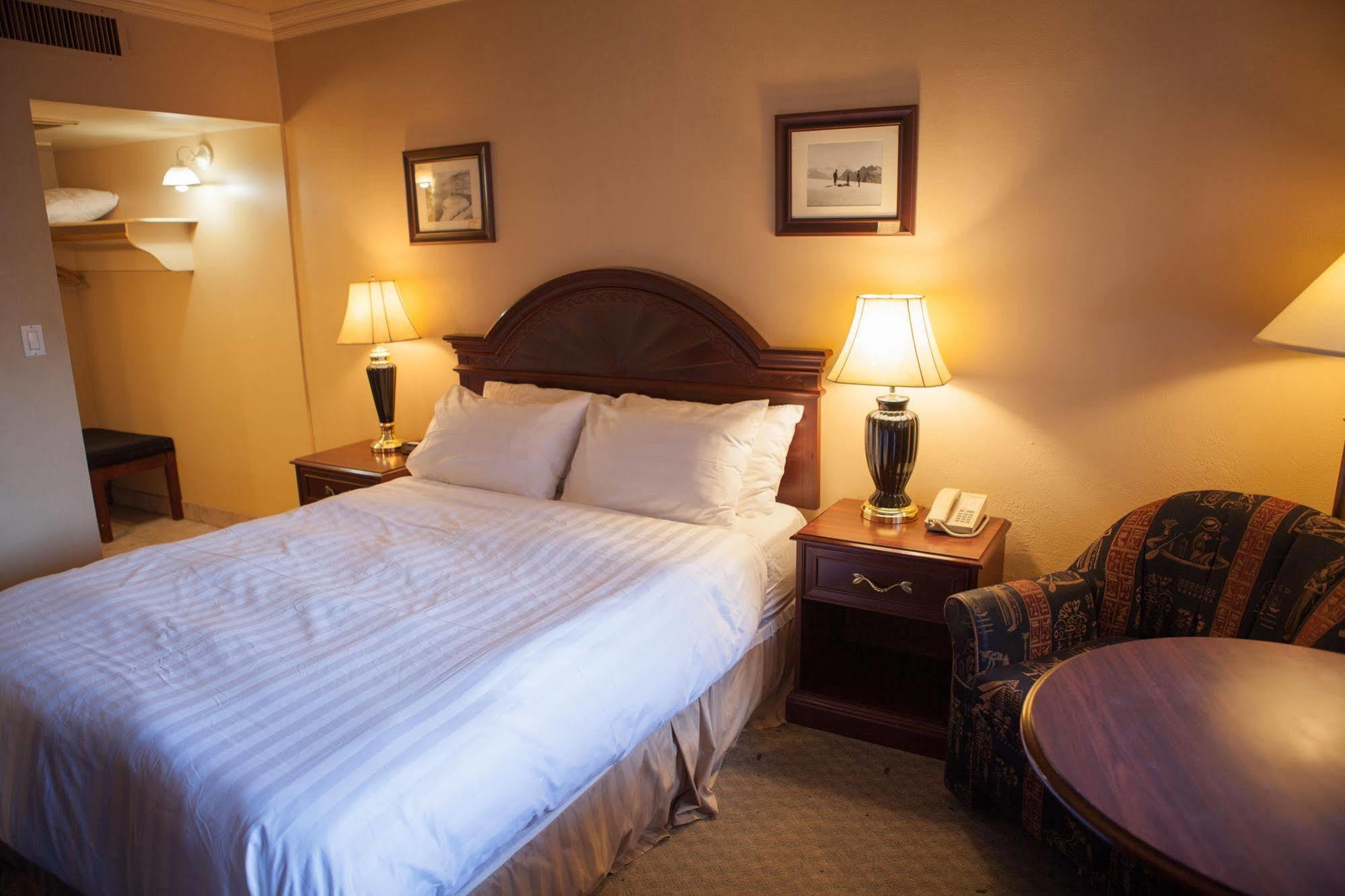 Motel Revelstoke Lodge