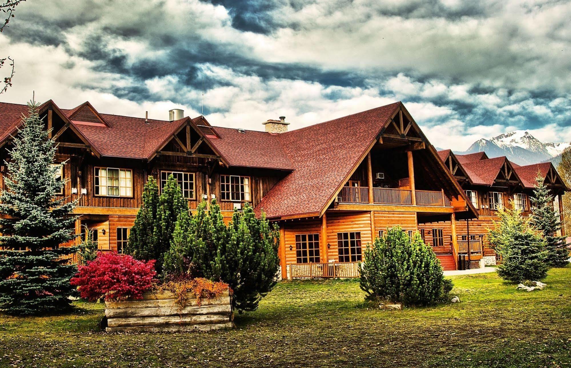 Resort Glacier House &