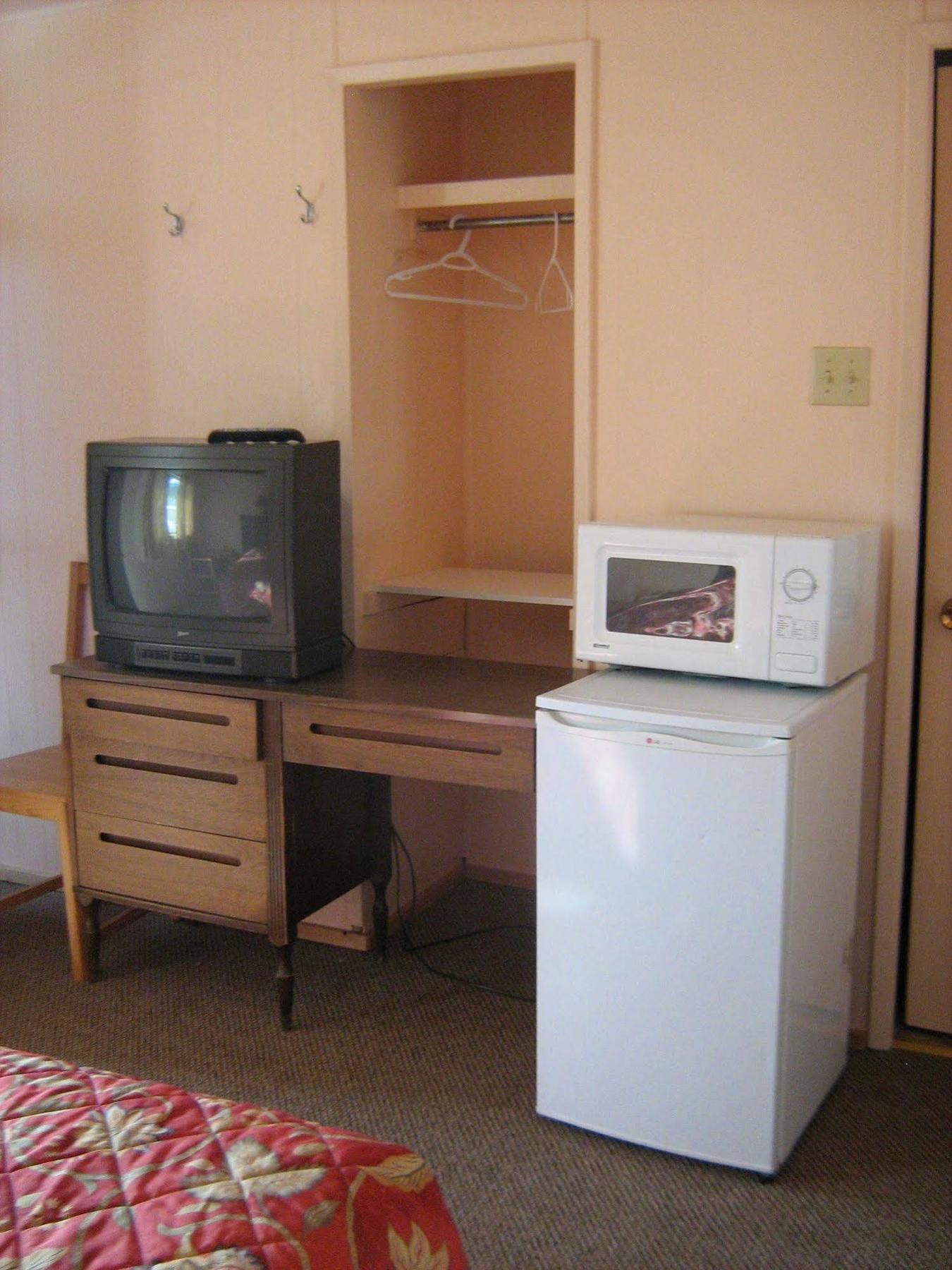 Frontier Motel Revelstoke