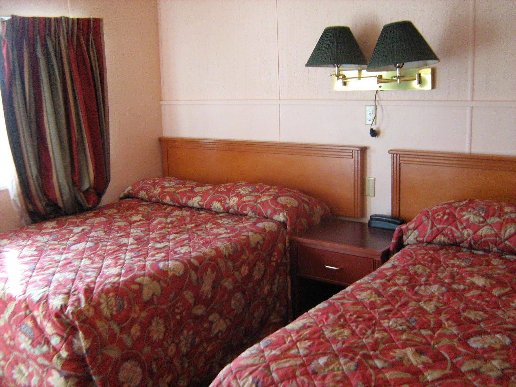 Frontier Motel Revelstoke