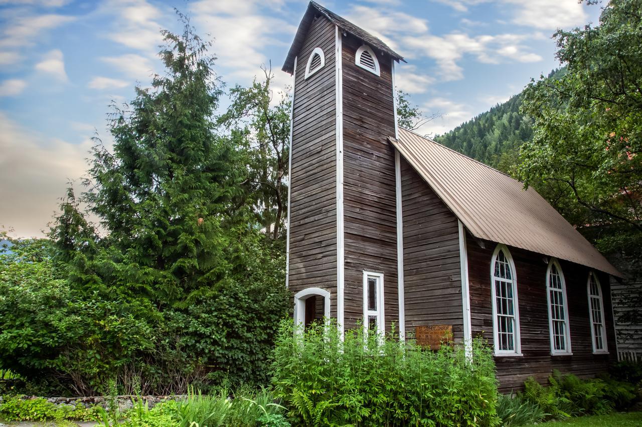 Three Valley Chateau Revelstoke
