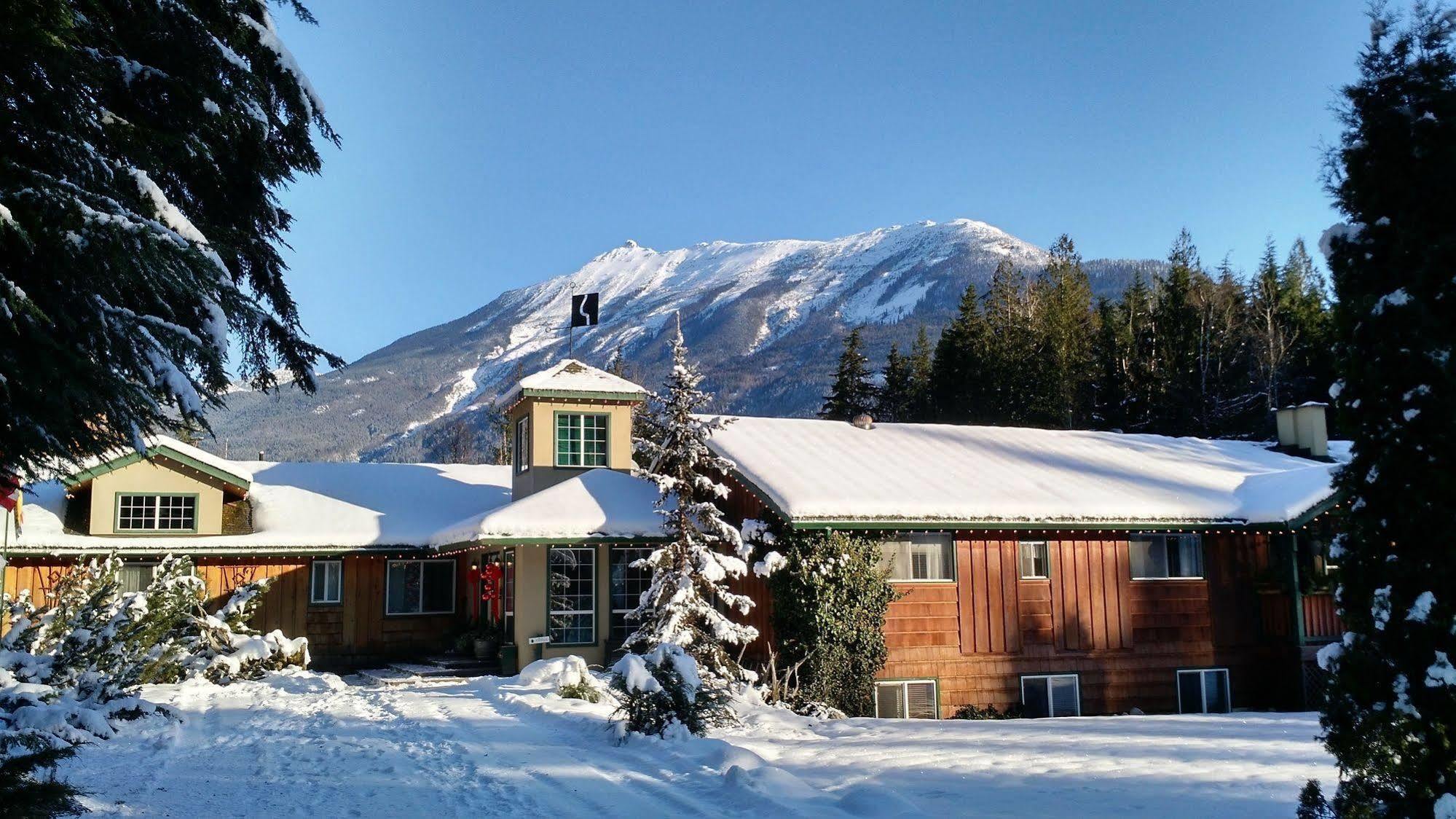 Bed & Breakfast Mulvehill Creek Wilderness And Wedding Chapel 5*