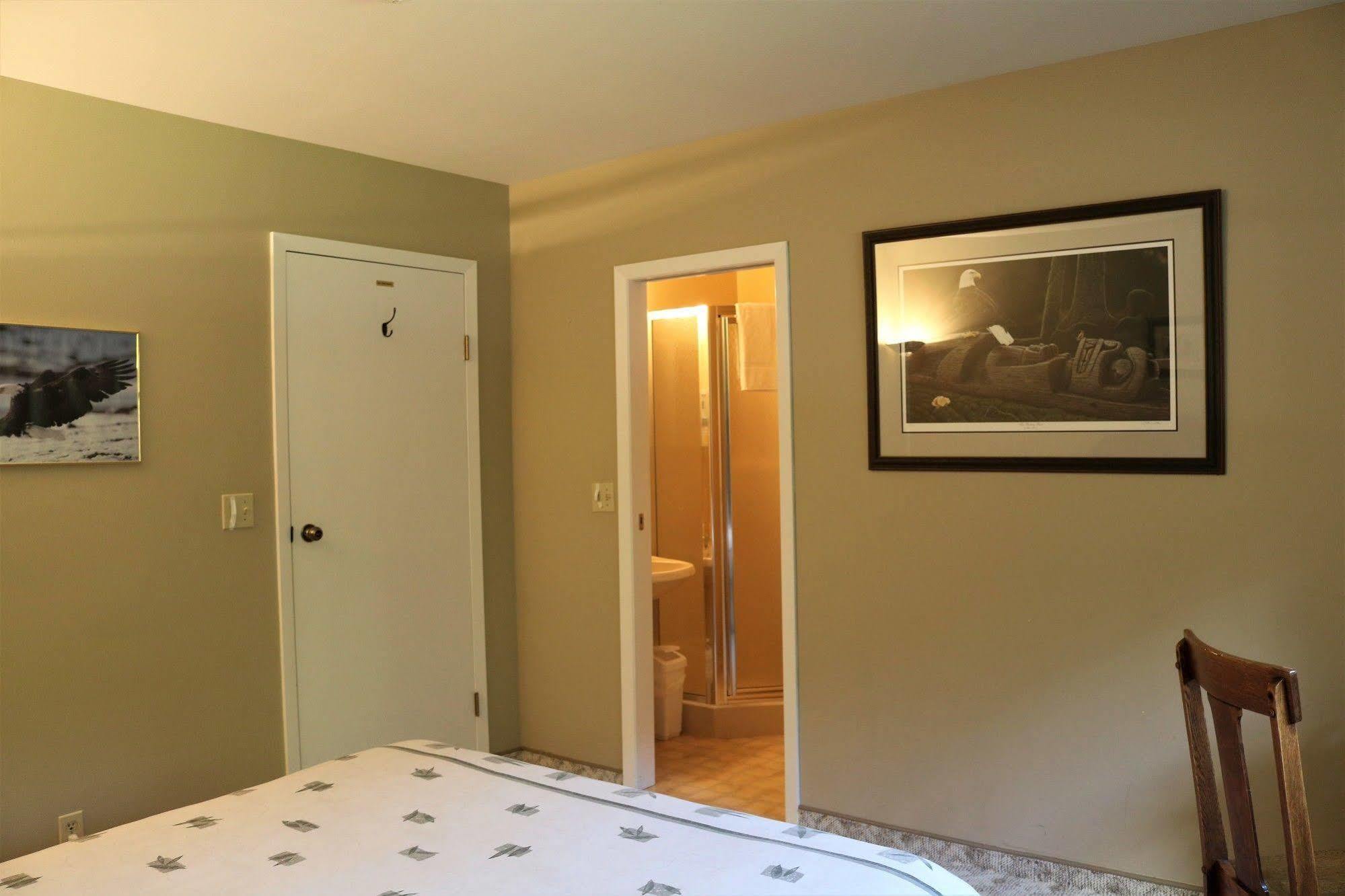 Bed & Breakfast Mulvehill Creek Wilderness And Wedding Chapel Revelstoke