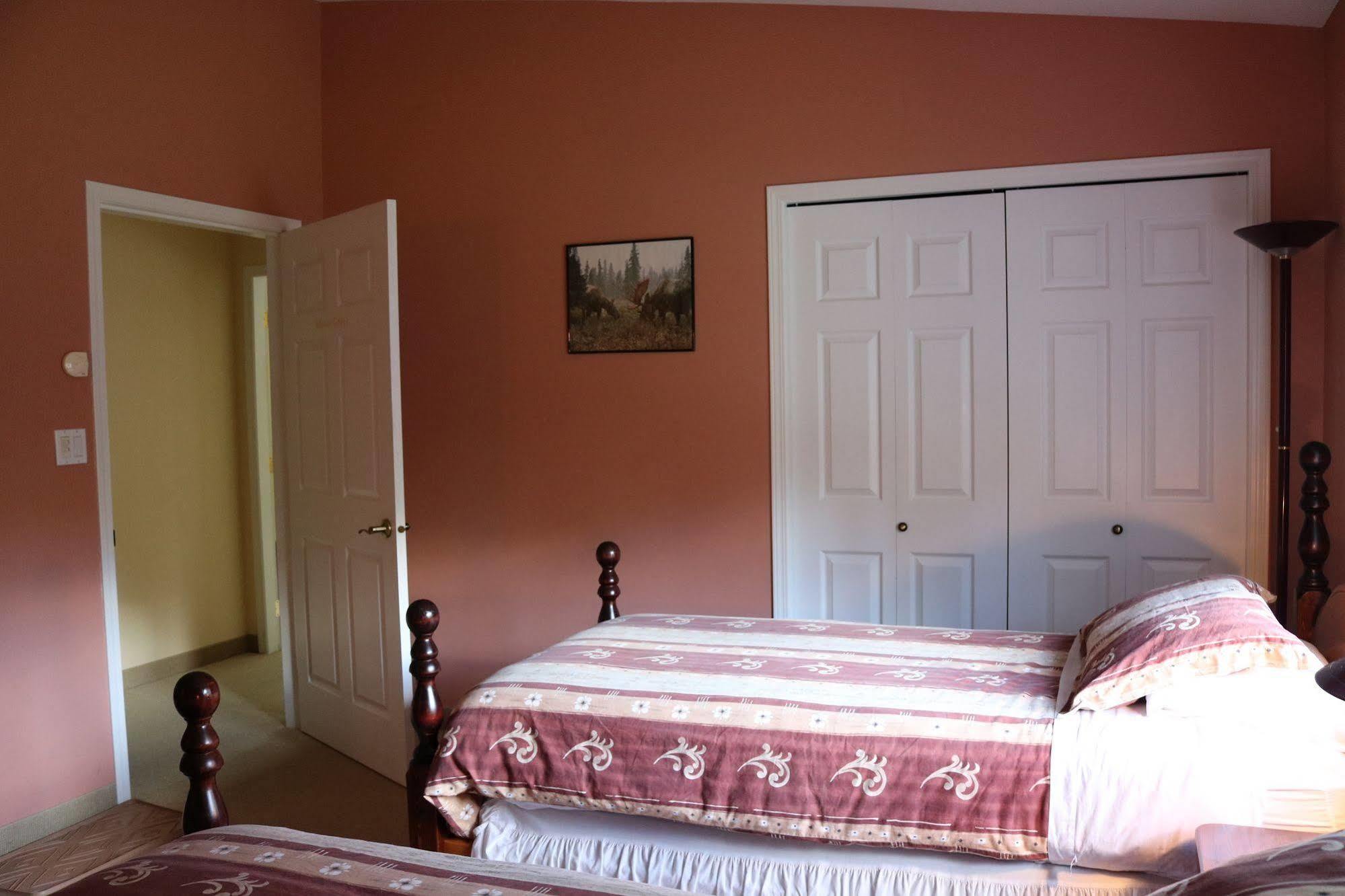 Bed & Breakfast Mulvehill Creek Wilderness And Wedding Chapel Revelstoke