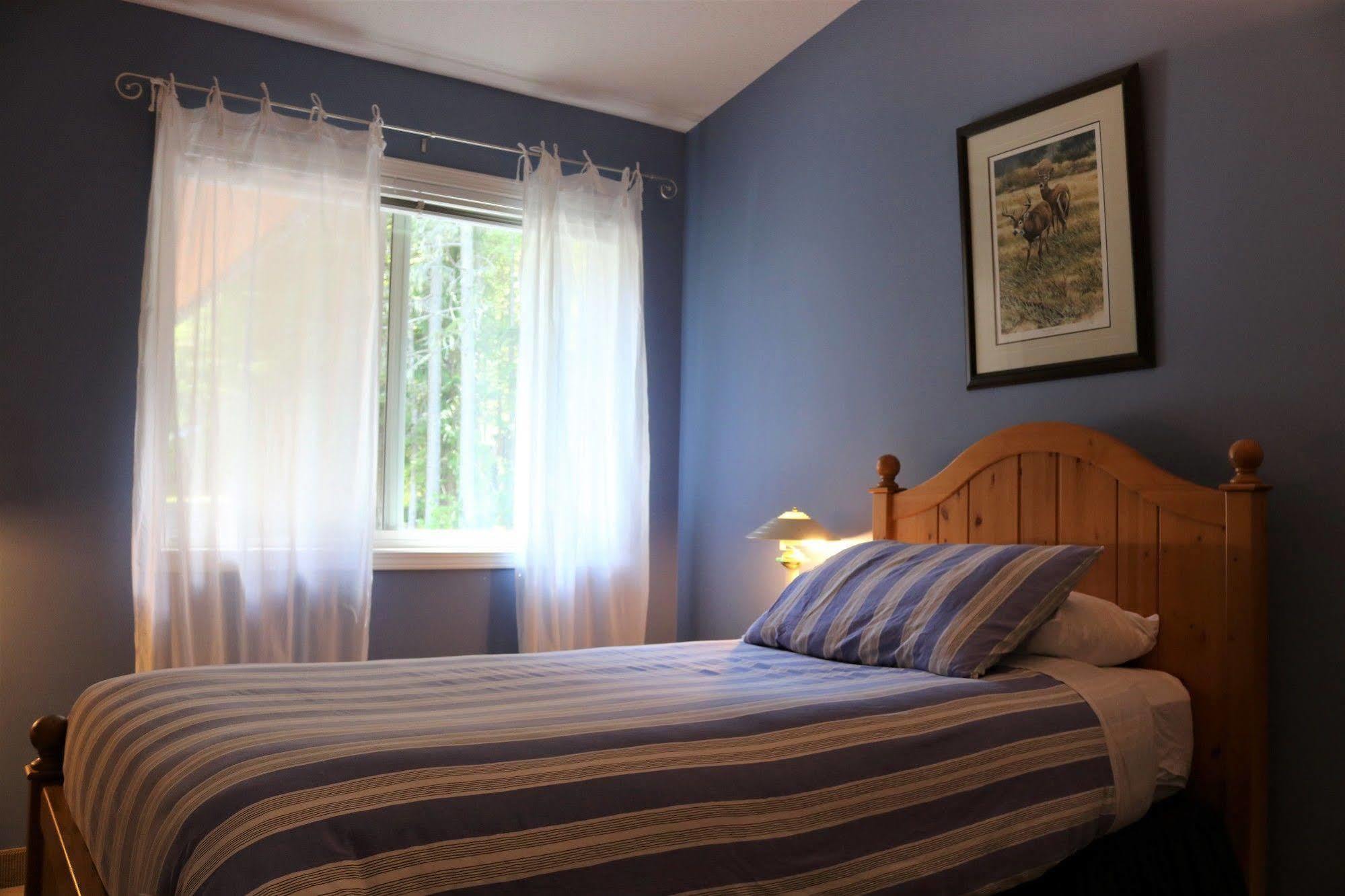 Mulvehill Creek Wilderness And Wedding Chapel Bed & Breakfast Revelstoke