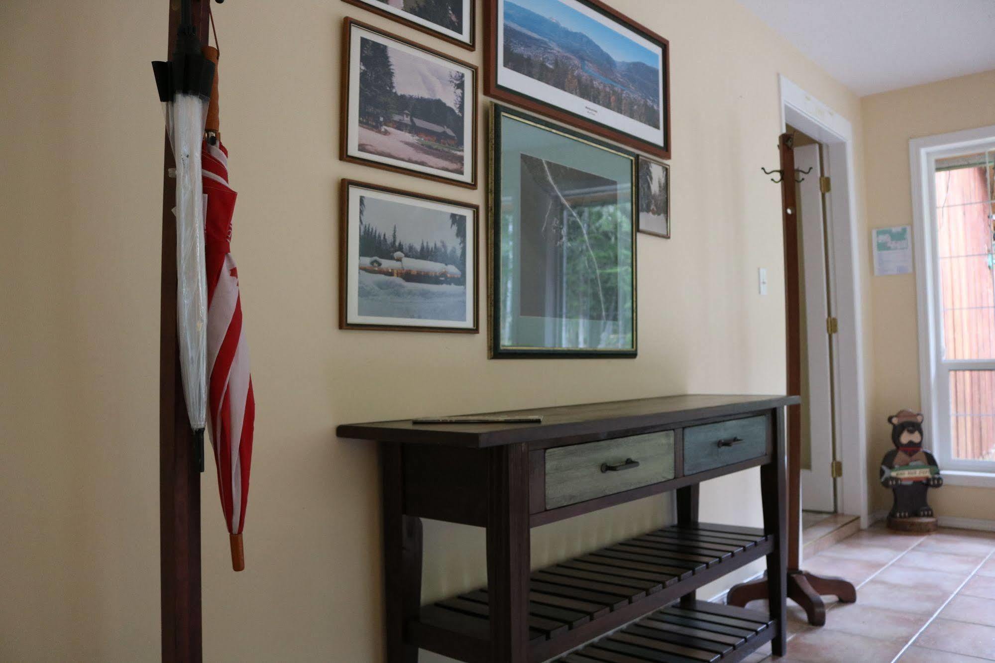 Bed & Breakfast Mulvehill Creek Wilderness And Wedding Chapel Revelstoke