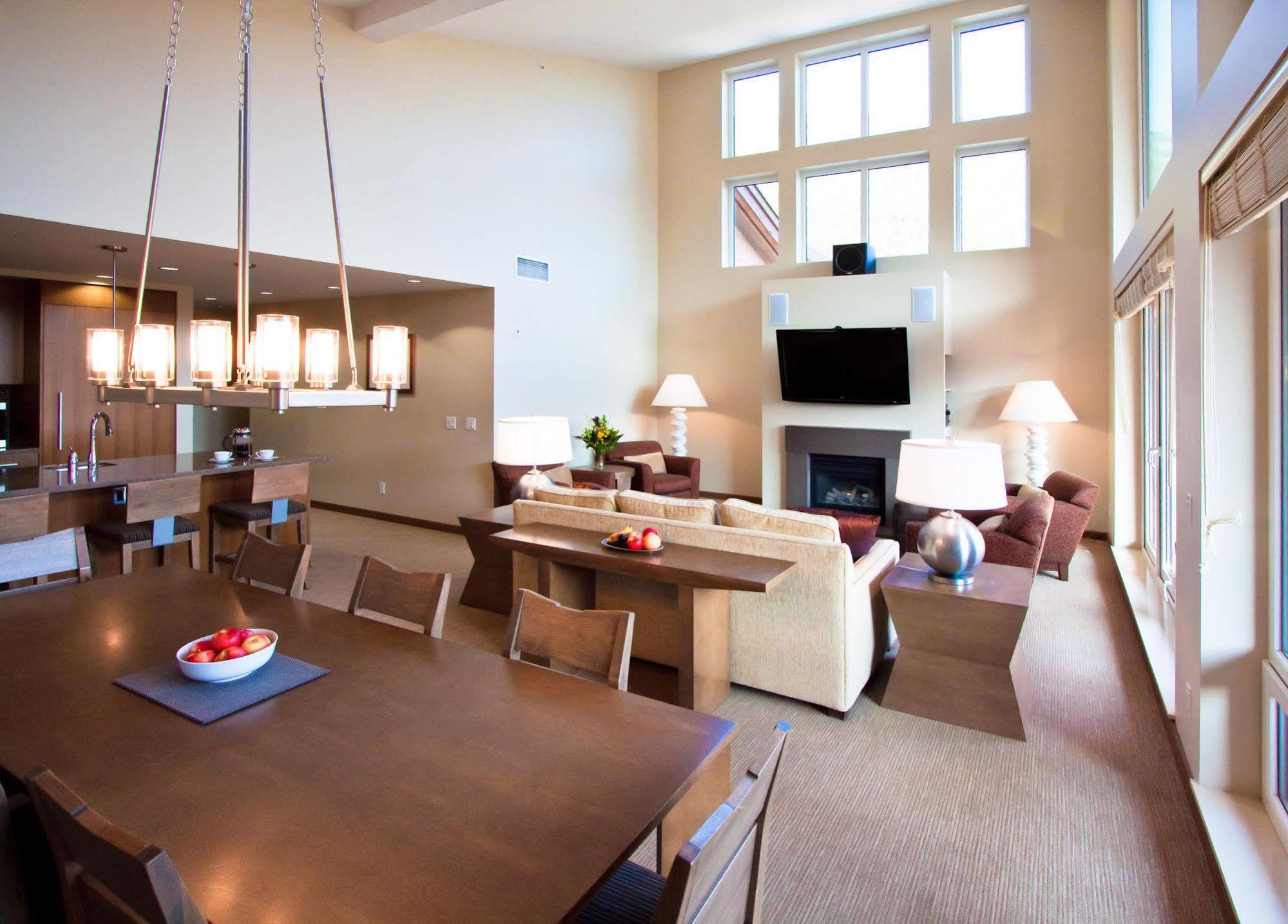 Sutton Place Mountain Resort 4*