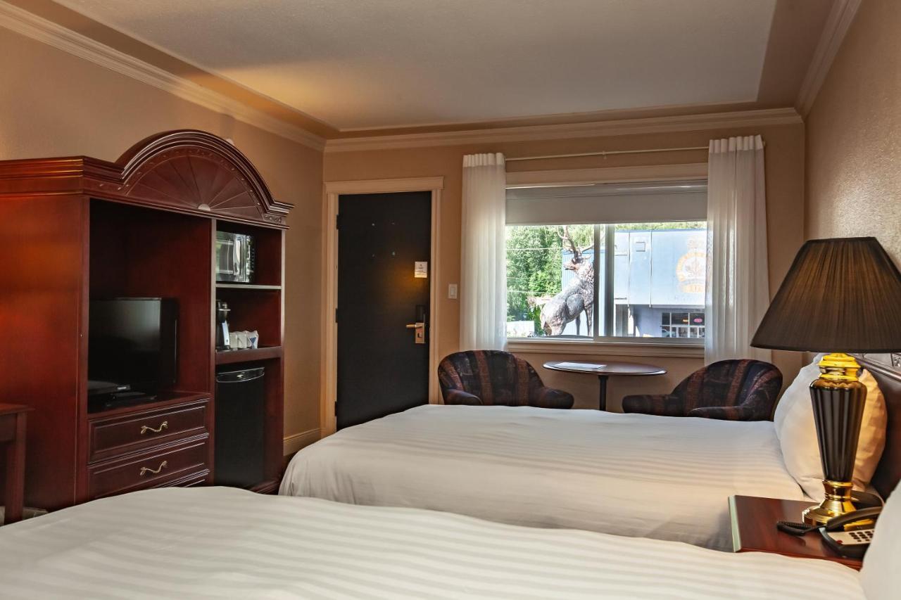 Revelstoke Lodge 2*